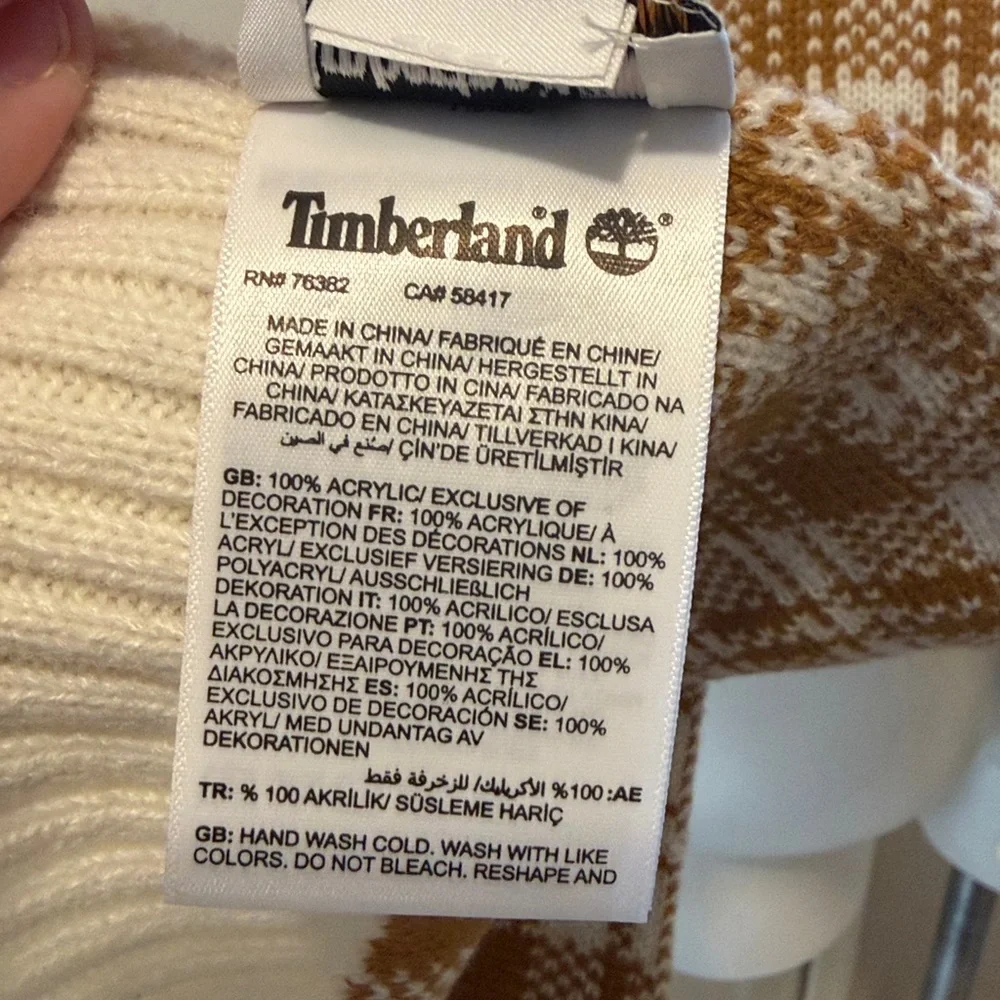 Timberland White and Brown Knit Scarf